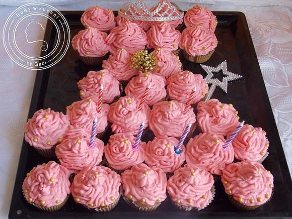 Tort z muffinek dla księżniczki