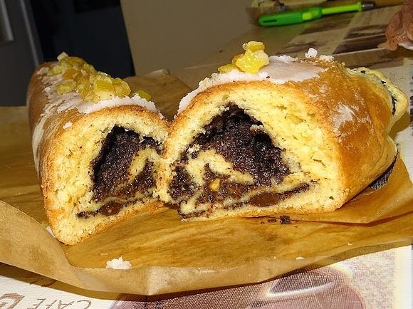 Makowiec drożdżowy zawijany