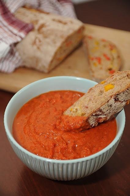 Ajvar - bałkański sos z papryki i bakłażana