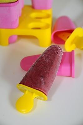 Lody owocowo-jogurtowe na patyku