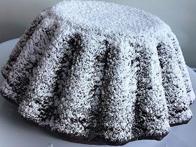 Babka mocno czekoladowa