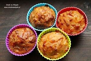 Muffinki z serem i szynką