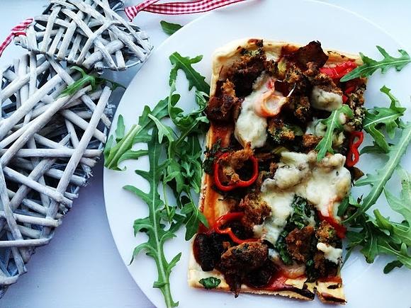 Pizza z kotletem mielonym