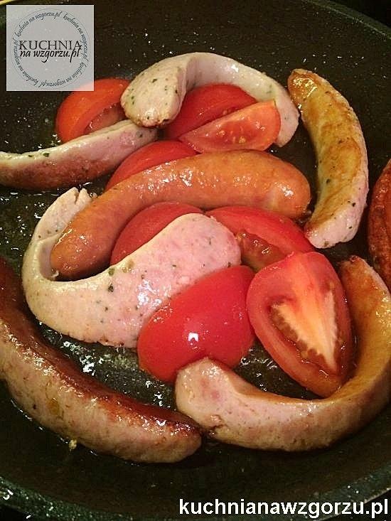 Kiełbasa smażona na śniadanie lub kolację