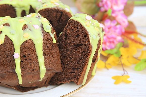 Babka jogurtowa kakaowa szybkie ciasto na Święta i zajączka
