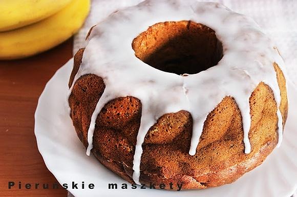 Dwukolorowa babka bananowa