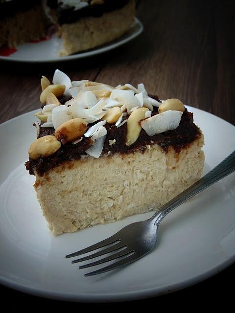 Ciasto rafaello i snickers – przepis na słodkości bezglutenowe i wegańskie