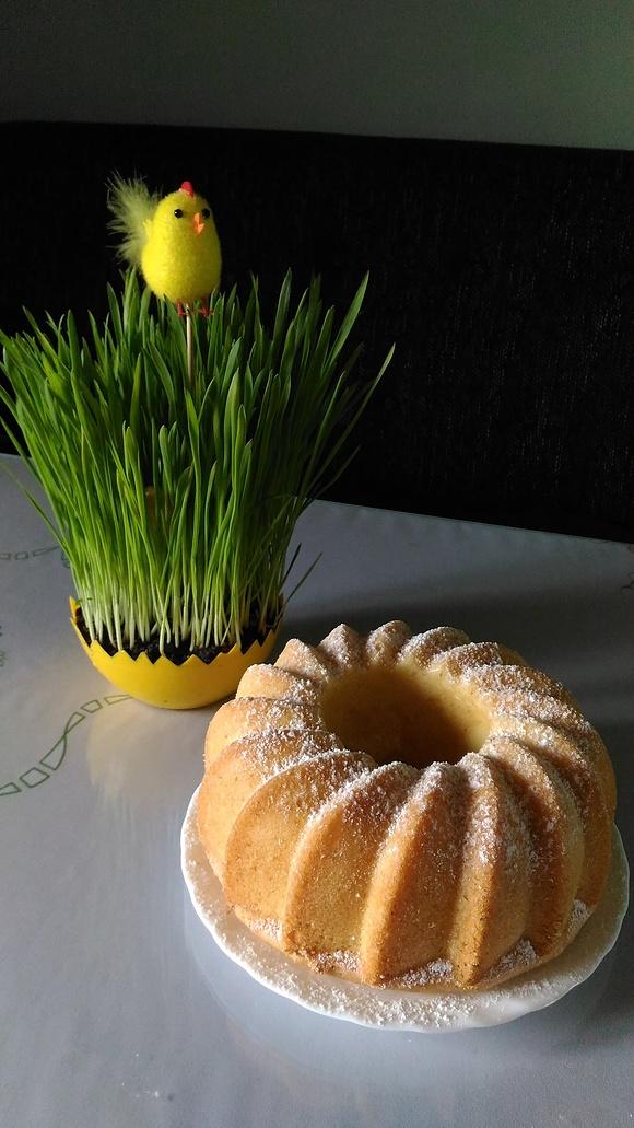 Bezglutenowa fit babka - idealna na święta wielkanocne