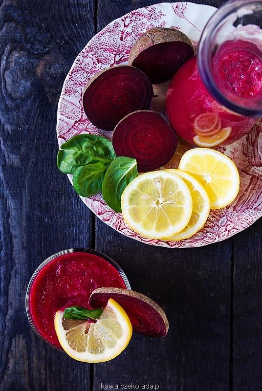 Smoothie z buraka z jabłkiem, imbirem i cytryną