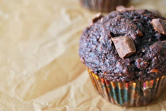 Pełnoziarniste muffinki bananowo-czekoladowe