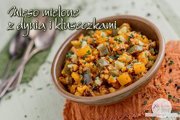 Mięso mielone z dynią i papryką z kluseczkami