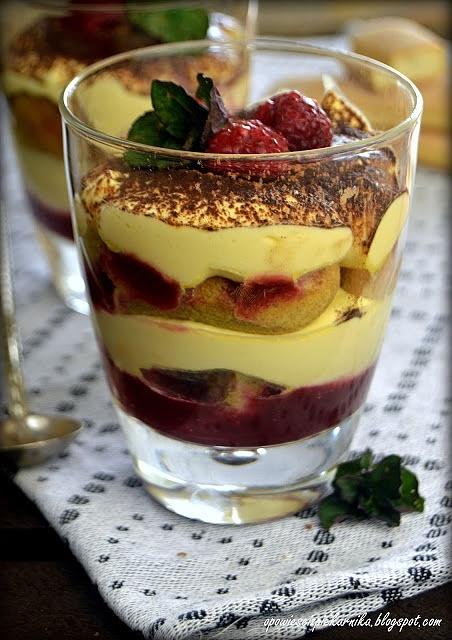 Tiramisu z malinami