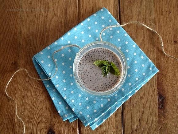 Smoothie z acai i chia jak być trendy