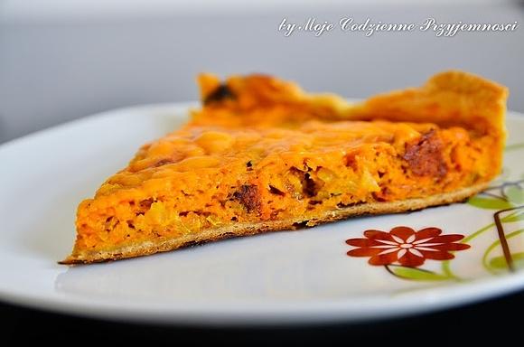 Tarta z marchewką i chorizo