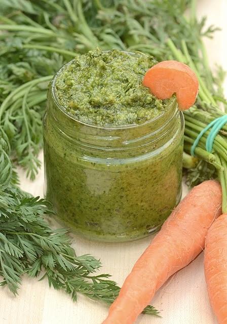 Pesto z natki marchewki