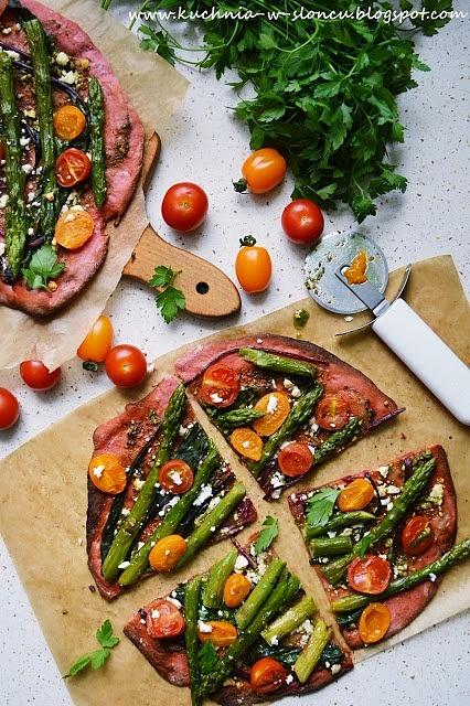 Rustykalna pizza wiosenna