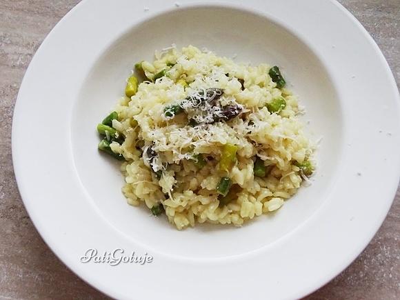 Risotto z zielonymi szparagami