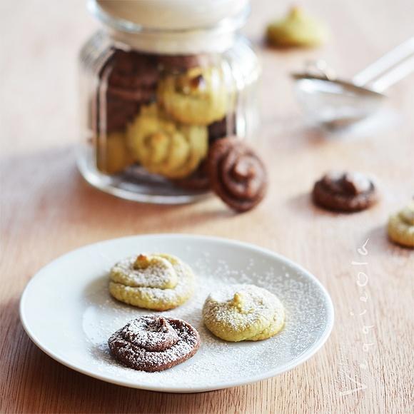 Ciasteczka z ciciorkami i awokado bez glutenu
