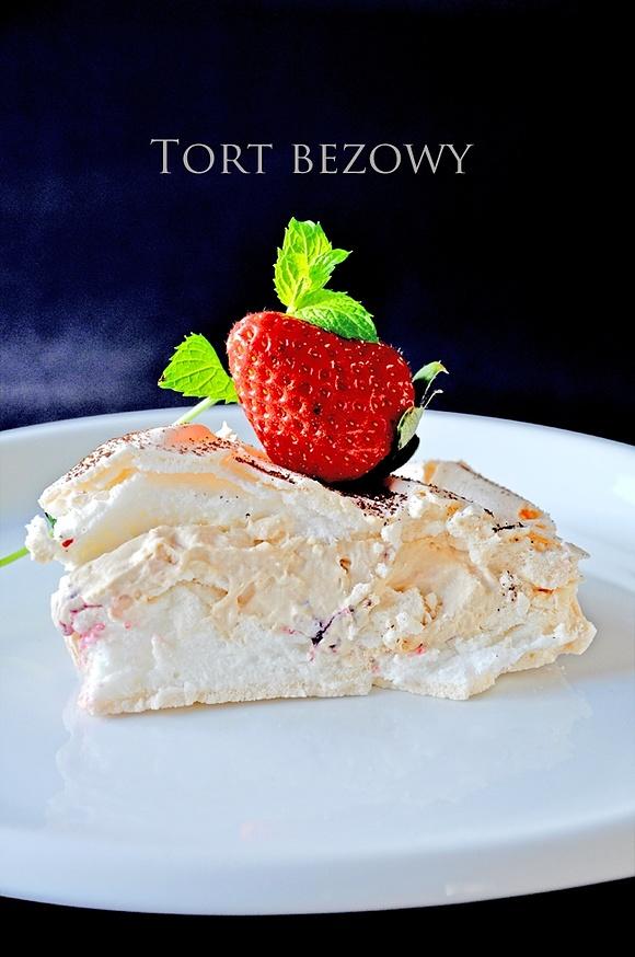 Tort bezowy dla Krystyny