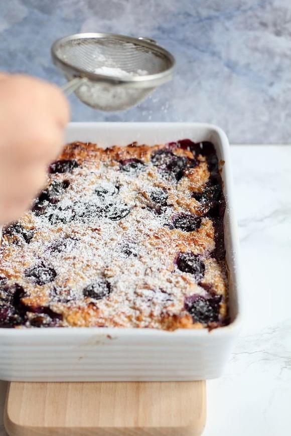 Pieczona owsianka z borówkami