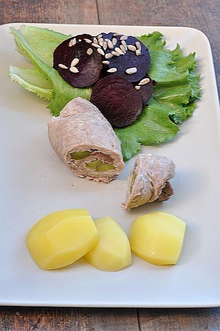 Wieprzowe roladki z ogórkami chilli