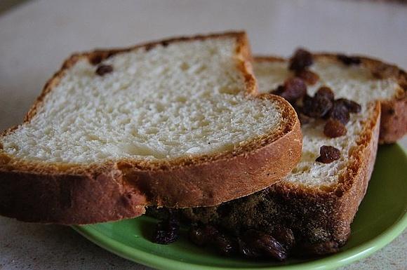 Drożdżowe bułki - przepis na miękkie i szybkie pieczywo