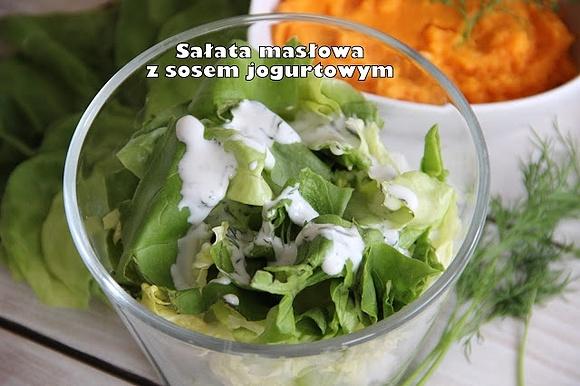 Sałata masłowa z sosem jogurtowym