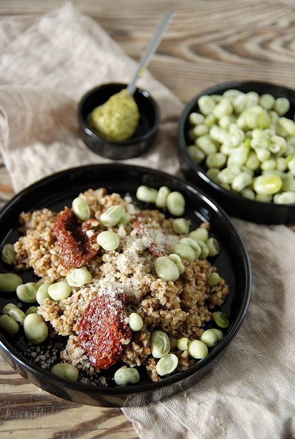 Kasetto z pesto i bobem
