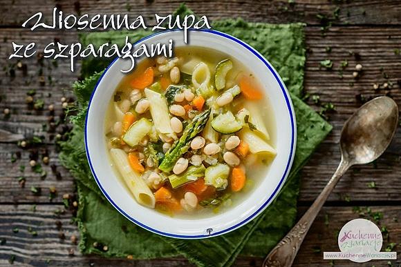Wiosenna zupa ze szparagami