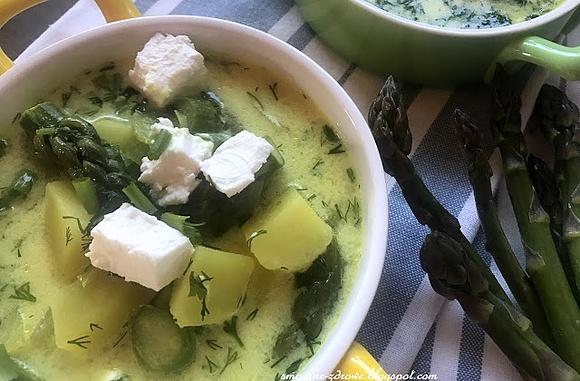 Zupa szparagowa z ziemniakami i fetą