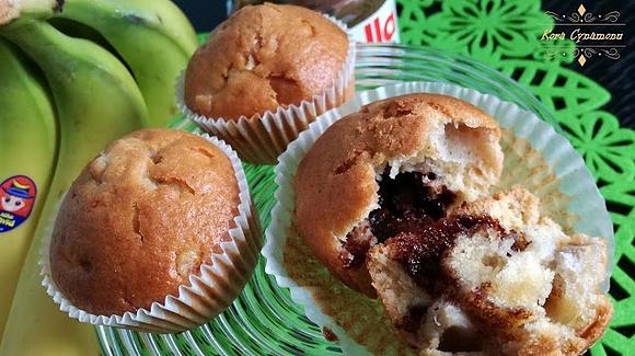 Muffinki z nutellą i bananem