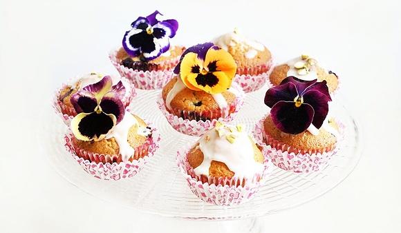 Cytrynowe muffinki z borówkami
