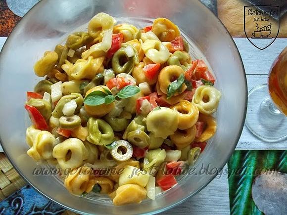 Sałatka z ravioli