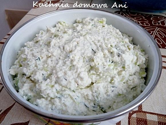 Twarożek tzatziki z czosnkiem i ogórkiem