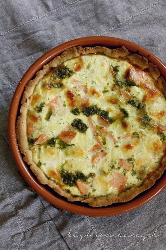 Tarta z łososiem i zielonym pesto