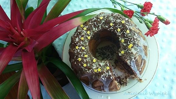 Babka marmurkowa - prosty przepis na ciasto z marmurkowym wzorem
