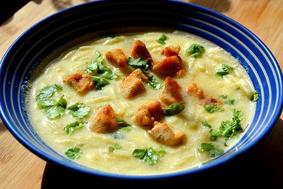 Grecka zupa jajeczno-cytrynowa avgolemono