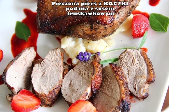 Pieczona pierś z kaczki z sosem truskawkowym i kluskami francuskimi