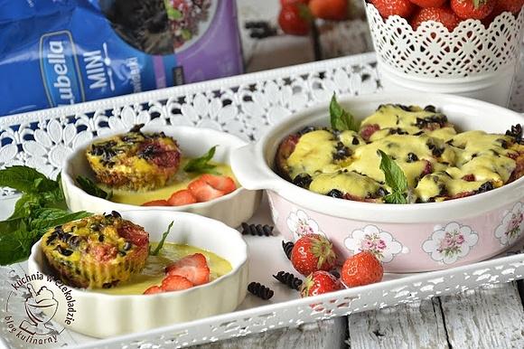 Muffinki zapiekane w sosie waniliowym