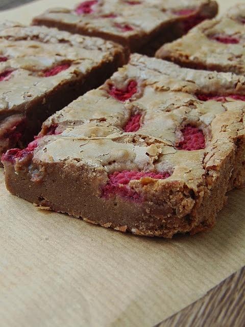 Brownie z malinami