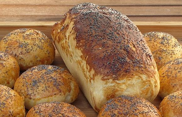Chleb maślany z mlekiem i drożdżami