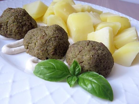 Pieczone klopsiki z bobu