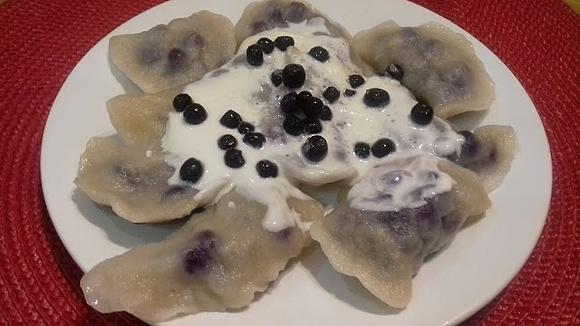 Pierogi z jagodami