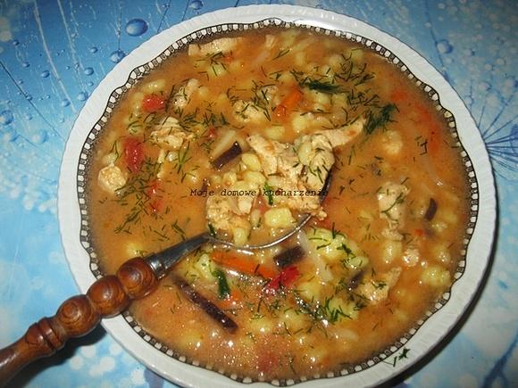 Zupa z piersi kurczaka z zacierkami