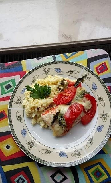 Zapiekane sznycle z indyka z pomidorami i mozzarellą według mamy Mariolki
