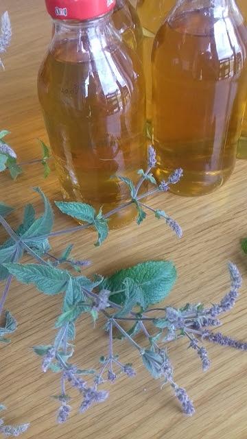 Syrop miętowy na chłodniejsze dni i do lemoniady