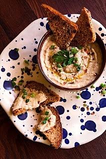 Humus po polsku pasta z białej fasoli
