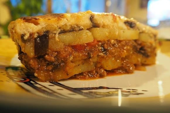 Moussaka – grecka zapiekanka, która zachwyci smakiem
