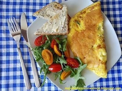 Francuski omlet z szynką i serem