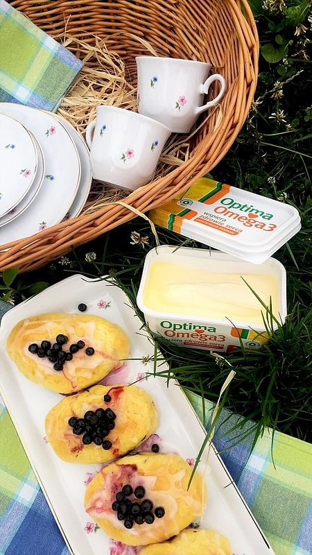 Jagodzianki Anki - przepis na drożdżówki z jagodami